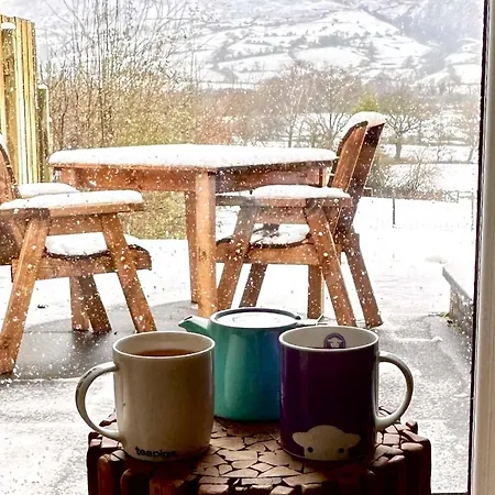 View, Nestles On The Fellside With Walks From The Door Close To Hébergement de vacances